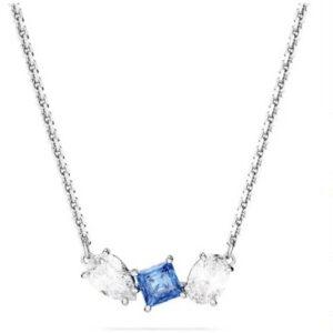 White gold three-diamond blue and white necklace