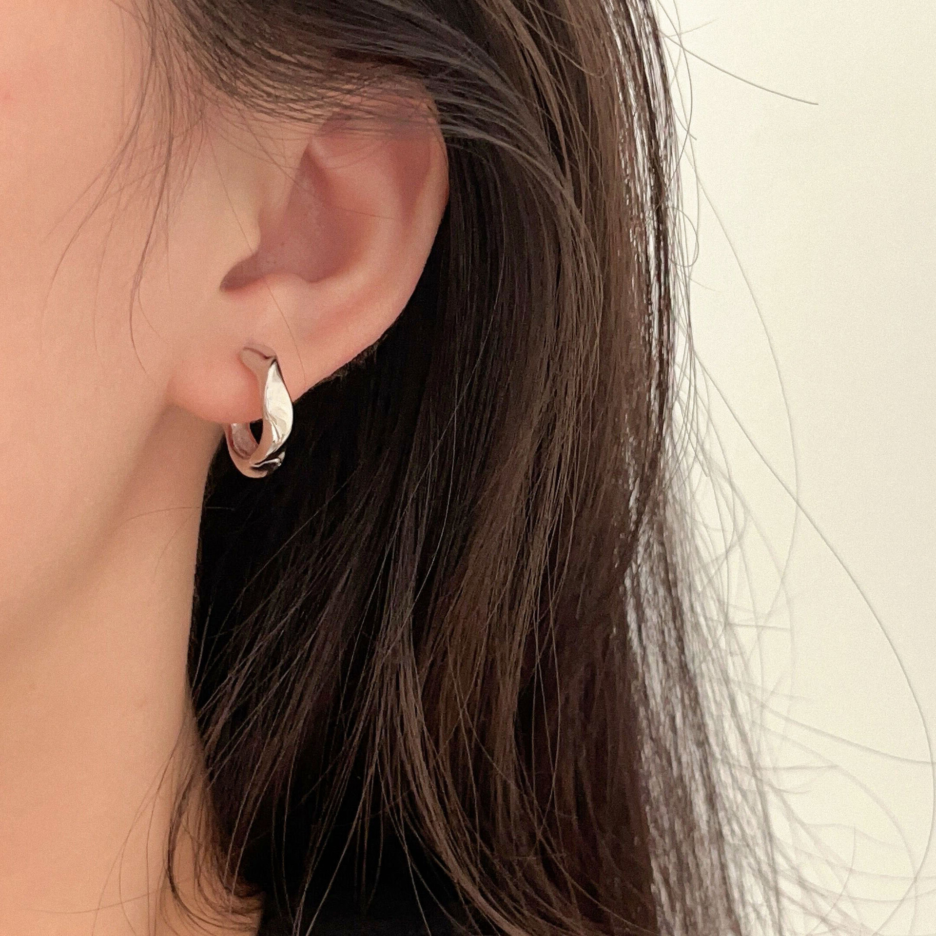 Wholesale Silver Ruitai s925 Sterling Silver Irregular Möbius Earrings Women's Niche Design High-grade Elegant All-match Earrings