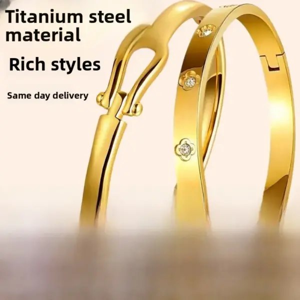 Wholesale Heart Shape Gold Bangle For Women, Waterproof Non Tarnish 304 Stainless Steel With Electroplated And Rhinestones Inlay