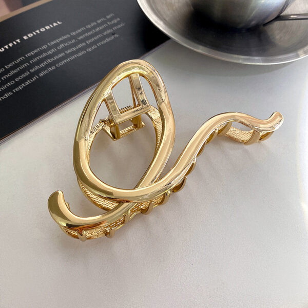 Wholesale Metal Irregular Geometric Letter Hairpin Back of Head Hair Shark Clip Personality Trendy Fashion Hair Accessories for Women
