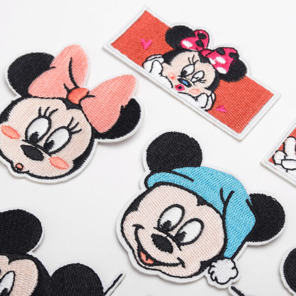 oly-daaa537170a88c2f65b106f7f5dc0f6a Wholesale Elegant Embroidery DSN Cloth Sticker Christmas Hat Cartoon Head Patch Clothes Bag Patch Hole Decoration Decal