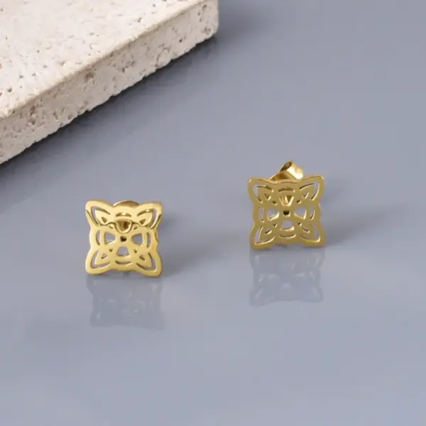 Wholesale 304 Stainless Steel Solid Color PVD Coated 18K Real Gold Plated 18K Gold Elegant Simple Style Classic Style Waterproof Non Tarnish Plating Ear Studs