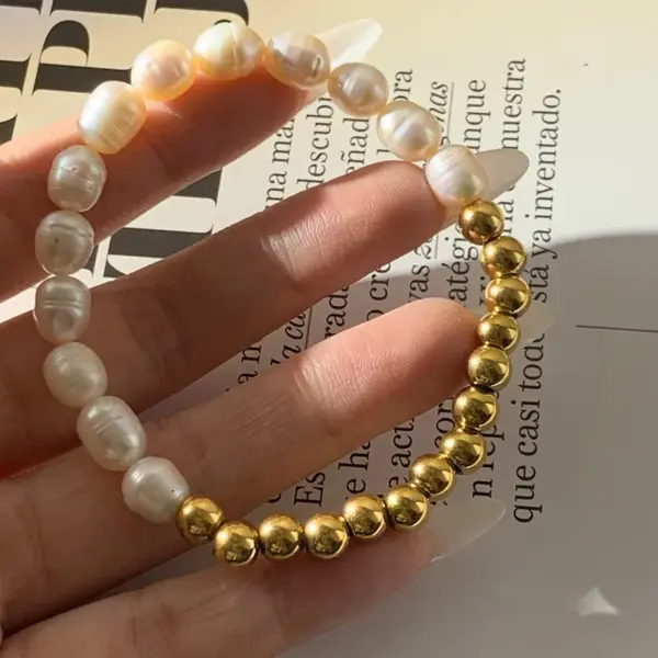 Wholesale PVD Coated Real Gold Plated 16K White Plating Geometric Heart Shape 304 Stainless Steel Casual Modern Style Waterproof Non Tarnish Bracelets
