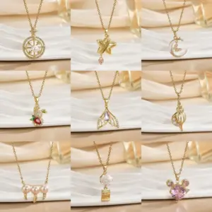Wholesale Luxurious Titanium Steel Necklace For Women New Style Heart Pendant Collarbone Chain Versatile High-End Sensation Jewelry