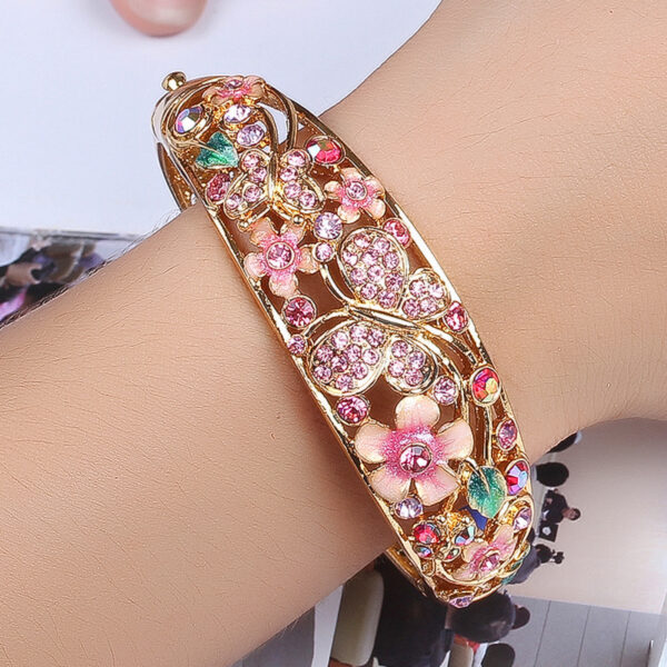 oly-db48fa002bfa615ce21953c2524b06b4 Wholesale Authentic Cloisonne Butterfly Bracelet, High-end Cut Out Diamond Crystal Bracelet, Business Gift