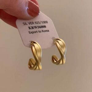 Wholesale Suitable for square face ~ retro matte golden earrings French hoop earrings circle earrings women's high-class temperament