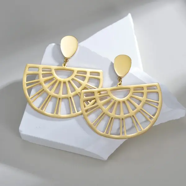 Wholesale 304 Stainless Steel Sector PVD Coated Stone-Free 18K Real Gold Plated 18K Gold Simple Style Waterproof Non Tarnish Plating Hollow Out Gold Drop Earrings