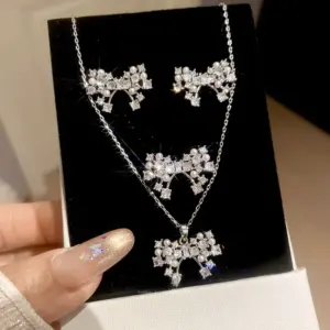 Wholesale Butterfly Necklace For Women In Copper With Zircon Inlay, Sweet Style Jewelry Set, 1 Set