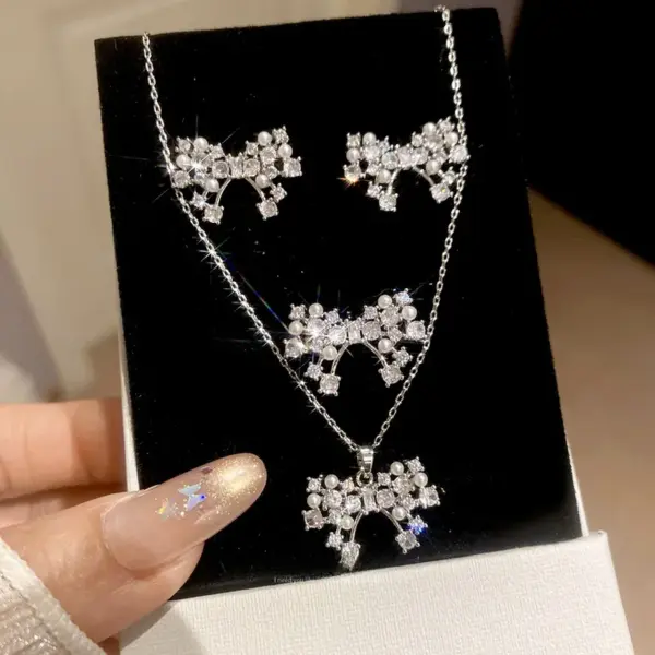 Wholesale Butterfly Necklace For Women In Copper With Zircon Inlay, Sweet Style Jewelry Set, 1 Set