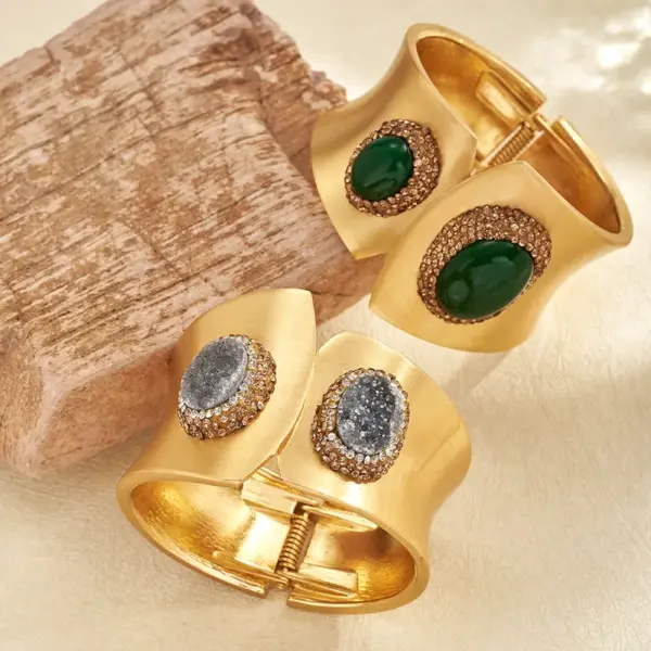 Wholesale 14K Gold Plated Copper Color Retention Electroplated Rhinestone Malay Jade Crystal Irregular Oval Brushed Inlaid Openable Bracelet For Women