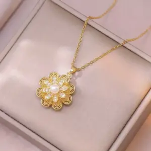 X1555 Gold Flower Rotating Necklace