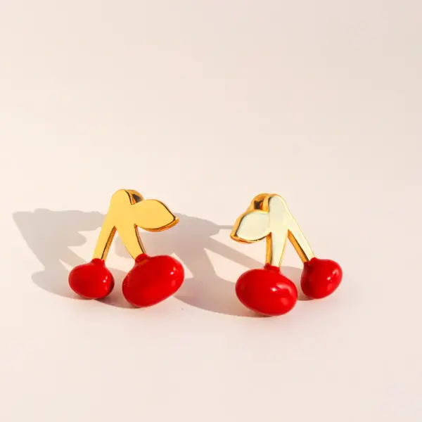 Wholesale Exquisite Fashion Design Red Cherry Earrings Handmade Glaze Red New Year Earrings For Women Christmas Festive Girl Earrings 1080