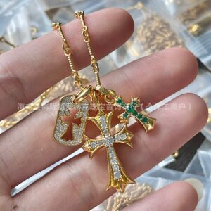 Mix and match three pendant necklace