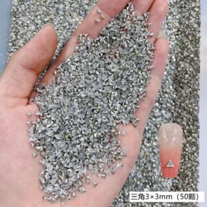 Pointed white pointed zircon 3*3 triangle / 50