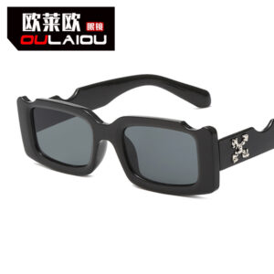 Wholesale 2025 new small box children's sunglasses boys and girls sunglasses personalized concave European and American foreign trade anti-ultraviolet glasses