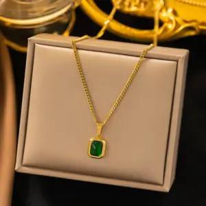 【QYH6117】Emerald Necklace / Gold