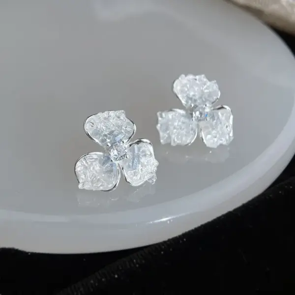 Wholesale Geometric Healing Earrings For Women In Copper With Crystal Inlay, Featuring 0.03µm Coating And Copper Ear Pins