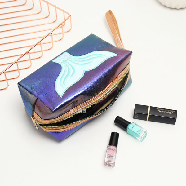 Wholesale PU Laser Cosmetic Bag Creative Fish Tail Portable Large Capacity Storage Bag Handheld Colorful Wash Bag