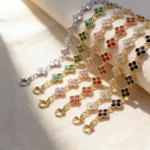 Wholesale Luxurious Four Leaf Clover Bracelet In Golden Electroplated 304 Stainless Steel With Zircon Inlay For Unisex