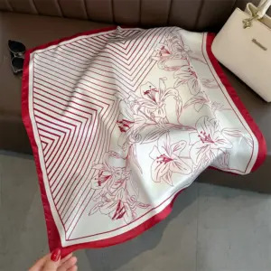 Red Striped Flower / 70 * 70cm