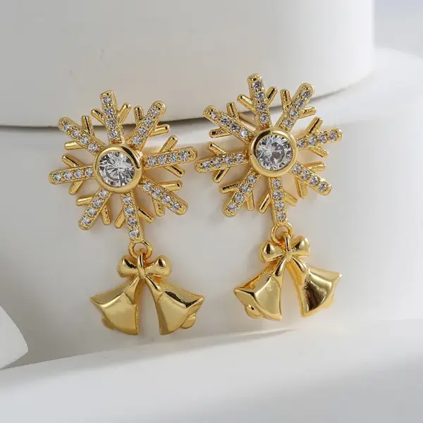 Wholesale 1 Pair Christmas Elegant Streetwear Snowflake Plating Inlay Copper Zircon Ear Studs
