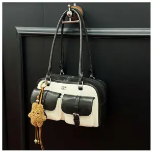 Black and White / One Size / 27*15*9