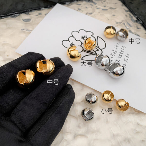 Wholesale Spherical Earrings Ear Buckle Simple Copper Gold Plated Metal Ball Earrings French Fashionable Ear Buckle
