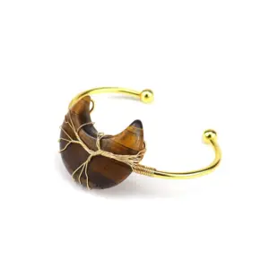 Tiger-shaped stone