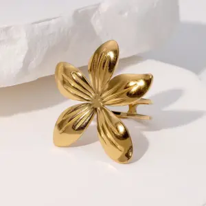 Gold / Rings