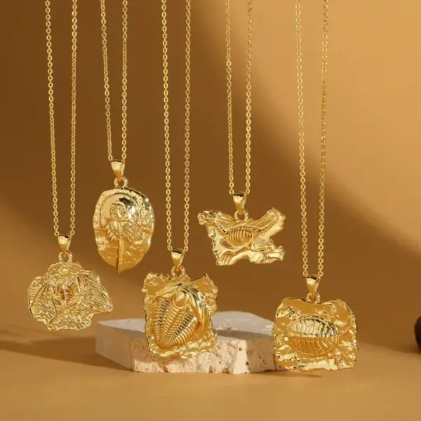 Wholesale Hot-Selling Retro Fashion Dinosaur Design Pendant Collarbone Chain Copper Necklace Halloween Matching