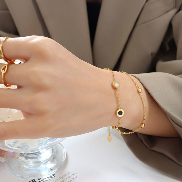 Wholesale Rome cold ins style geometric personality niche design sense bracelet female titanium steel plated 18K gold E144