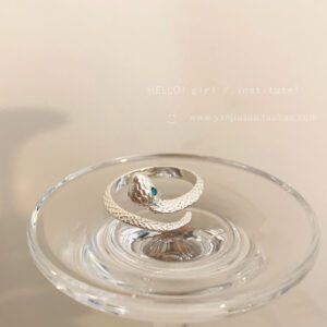 Snake Ring / Adjustable opening