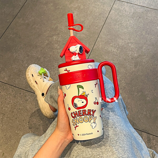 oly-e0ef53ca9a0e33358865d586c14154af Wholesale Snoopy Doll Thermos Creative Ice Cup Portable Handle Outdoor Sports Water Cup Male and Female Student Cup
