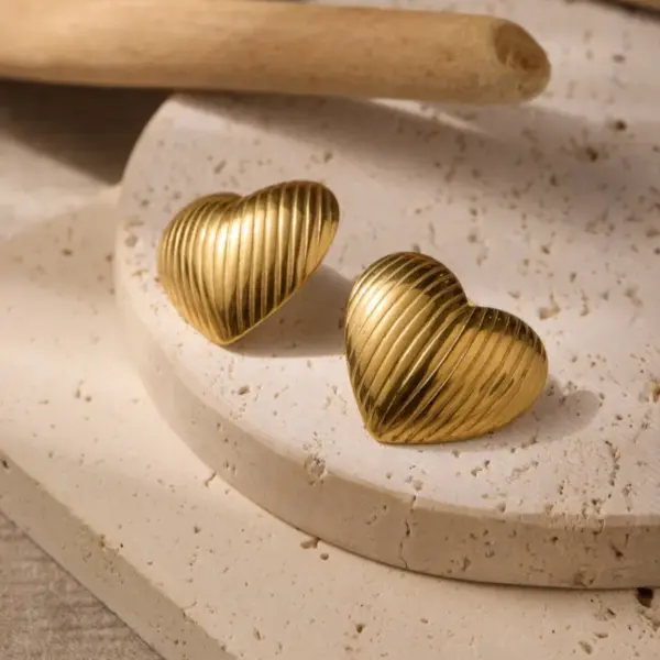 oly-e106a11f348beefcb9233cce12c10ce5 Wholesale Heart Shape Earrings In 316 Stainless Steel With 18K Real Gold Plating, Featuring 304 Stainless Steel Posts, Unisex Design