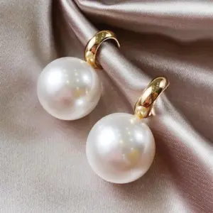 Wholesale Three-dimensional Geometric Drop Earrings For Women In Copper With KC Golden Water Plating And Artificial Pearl Inlay