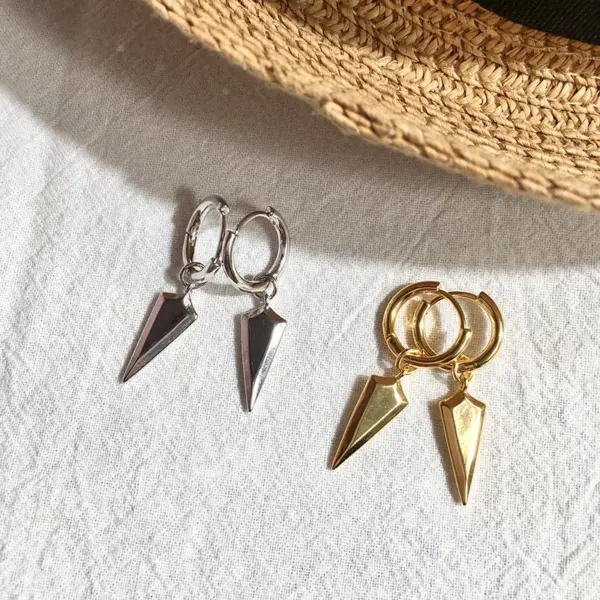 Wholesale Trillion-cut Three-dimensional Earrings For Women In Brass With 18K Real Gold Plated Finish And 0.03µm Coating Thickness