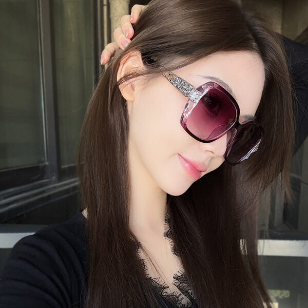 Wholesale fashion network sunglasses men and women polarized sunglasses riding glasses wholesale 5588