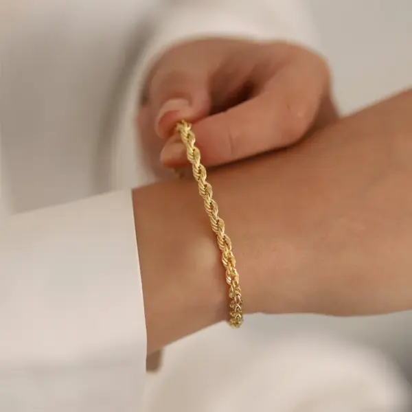 Wholesale 18K Gold Plated 316L Stainless Steel Geometric Waterproof Non Tarnish Surgical Steel Simple Style Bracelets For Women's