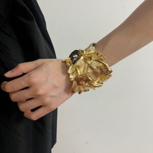 Wholesale ZA Fashion Light Luxury Style Vintage Golden Mosaic Flower Bracelet European and American Exaggerated Opening Design Alloy Flower Jewelry