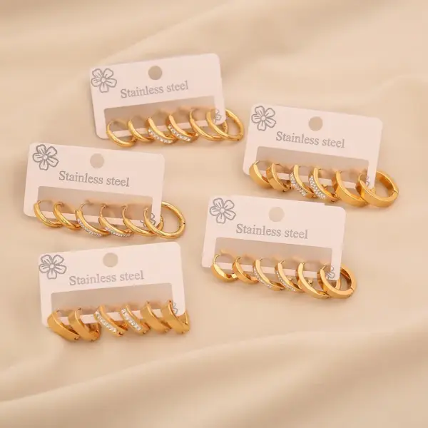 Wholesale 3 Pairs Of Rhinestone Plain Hoop Earrings, Light Luxury Titanium Steel Studs, High-End Versatile 304 Stainless Steel Vacuum Electroplated (Fired) 18K Real Gold Plated Elegant Earrings