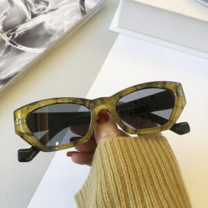 Wholesale Trendy Small-Frame Sunglasses for Women, European and American Fashion Cat-Eye Sunglasses, Retro Versatile Street Style Glasses for Men, Prescription Glasses