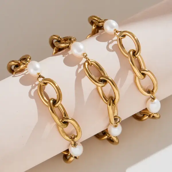Wholesale PVD Coated Real Gold Plated 18K Gold Star 304 Stainless Steel Fashion Waterproof Non Tarnish 304 Stainless Steel Necklace