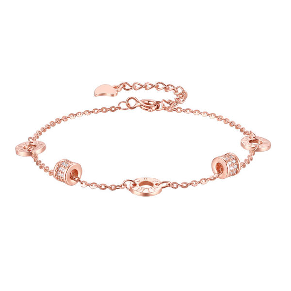 Wholesale Ready Stock Wholesale Small Waist Bracelet Summer Women's High-End Versatile Light Luxury Style Simple Niche Hand Jewelry Accessories Product