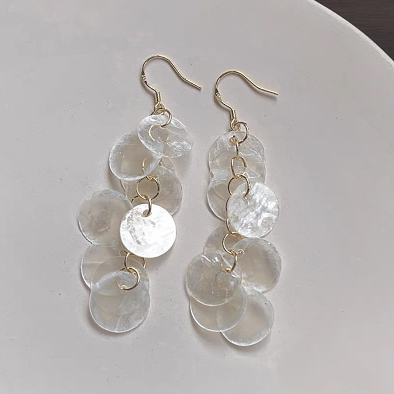 Wholesale Holiday Style Long Tassel Shell Earrings Summer Seaside Elegant Niche All-match Earrings High-end Exaggerated Earrings