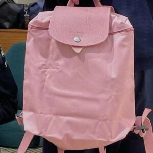 Environmentally friendly petal powder backpack