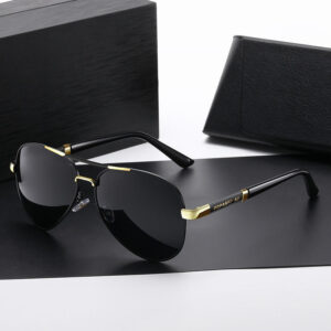 Black frame gold beam black gray piece