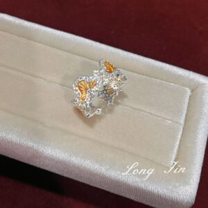J642 color-separated lace ring
