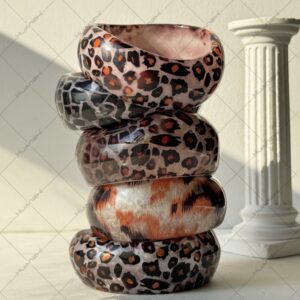 Wholesale 2025 new European and American resin oval wide version geometric arc resin halo leopard bracelet European and American style bracelet for women