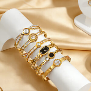 Wholesale Stainless steel gold-plated watches, stainless steel titanium steel bracelets