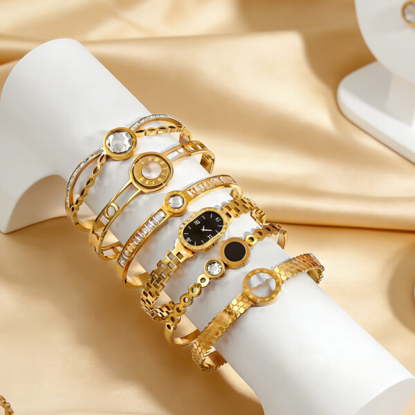 oly-e5343d8df588342959261e6da9fcb0c4 Wholesale Stainless steel gold-plated watches, stainless steel titanium steel bracelets